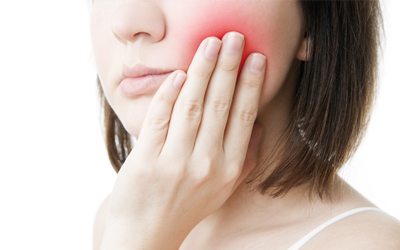 Woman with dental pain