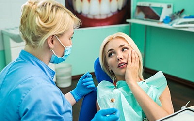 Woman with tooth pain